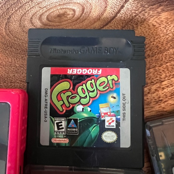Game boy color with 5 games! - Picture 3 of 7